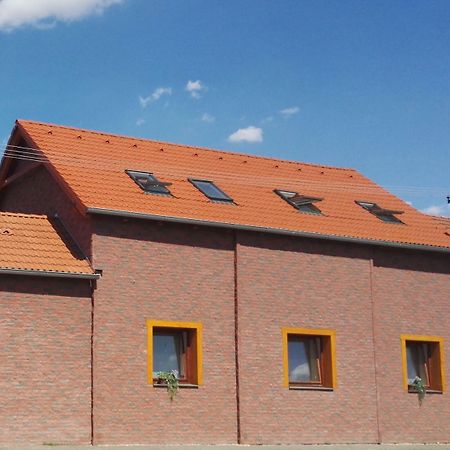 Ubytovani V Soukromi Opolany U Podebrad Ngoại thất bức ảnh